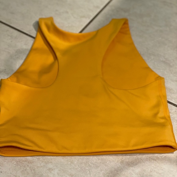 Girlfriend Collective Crop Top - Picture 3 of 3